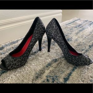 Sparkly black/gray Heels